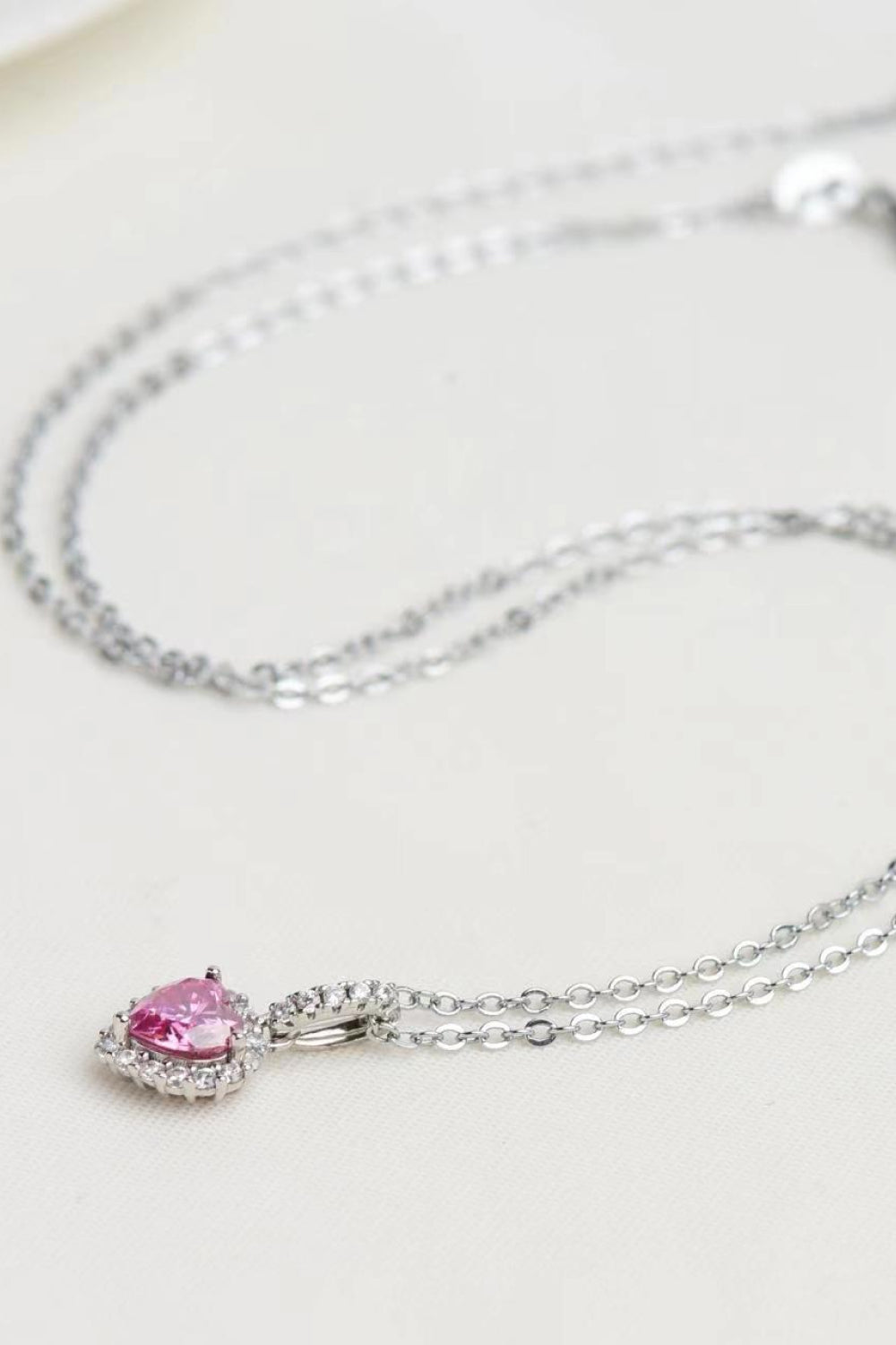 1 Carat Moissanite Heart Pendant Necklace 590959b5c8154301aa6bcb1402bda6a0-Max Trendsi