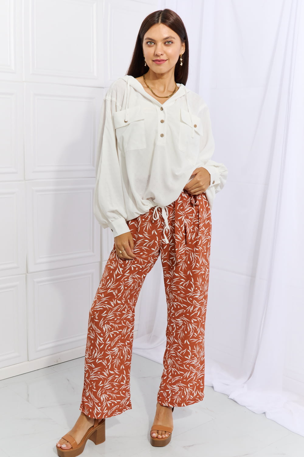 Heimish Right Angle Full Size Geometric Printed Pants in Red Orange 5ce14eb76396480baf65bceb68600484-Max Trendsi