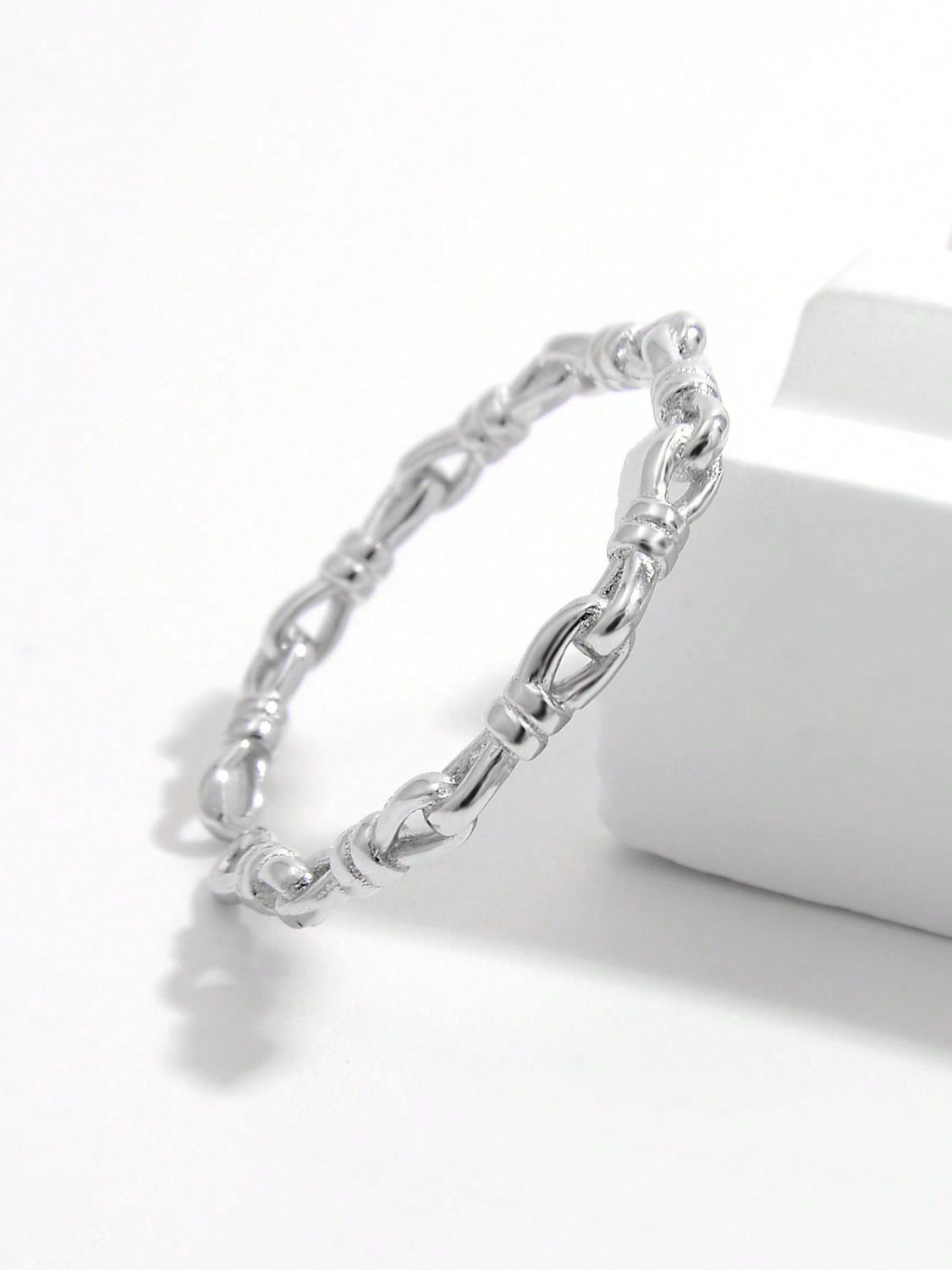 925 Sterling Silver Knot Shape Open Ring 5e62f2ad-8f03-40e0-9ead-ba890453e8b2-Max Trendsi