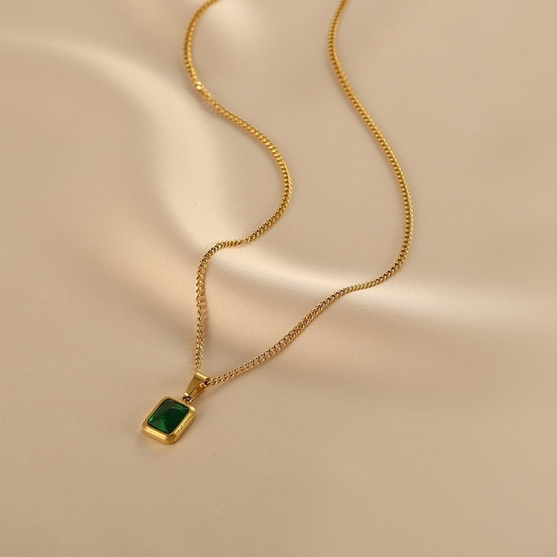 18K gold classic retro emerald design light luxury style necklace 5e9825cf-81b8-438e-83ea-d0533c603165 Artshiney
