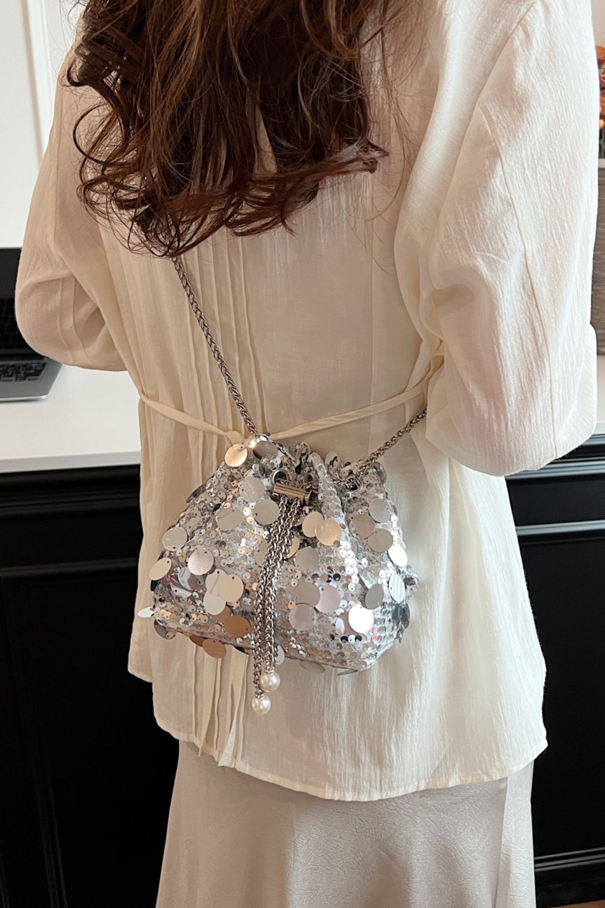 Drawstring Sequin Crossbody Bag 5eb59cdd-8e9f-478f-aa3b-e492d3b25808-Max Trendsi