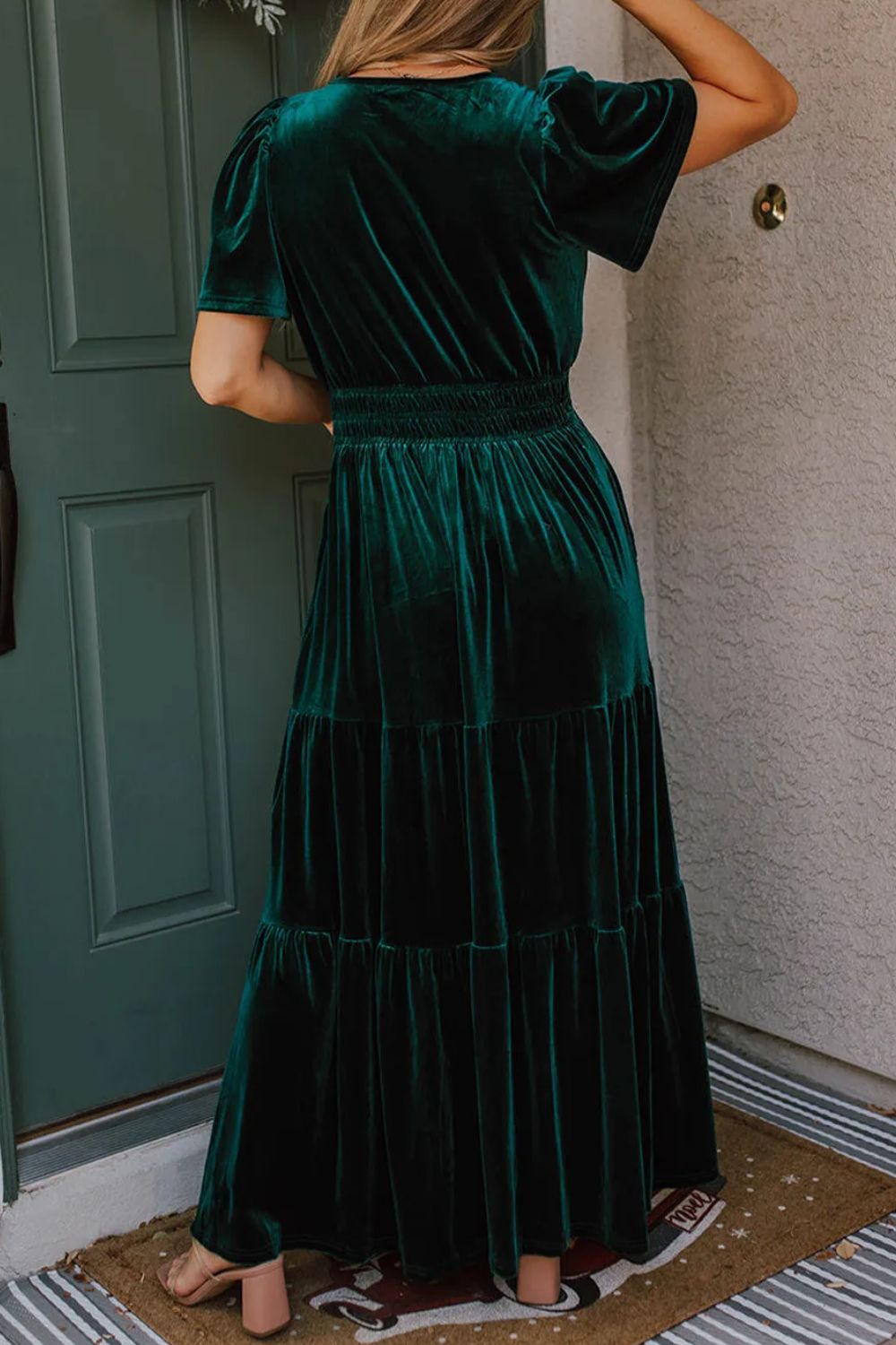 Tiered Notched Short Sleeve Dress with Pockets 60215388-de3f-4961-b6b9-3fb5bd59c224-Max Glownestbest