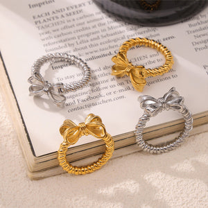 Twisted Titanium Steel Bow Ring 6082c667-89a2-4014-a169-619e8dd8af8b-Max Trendsi
