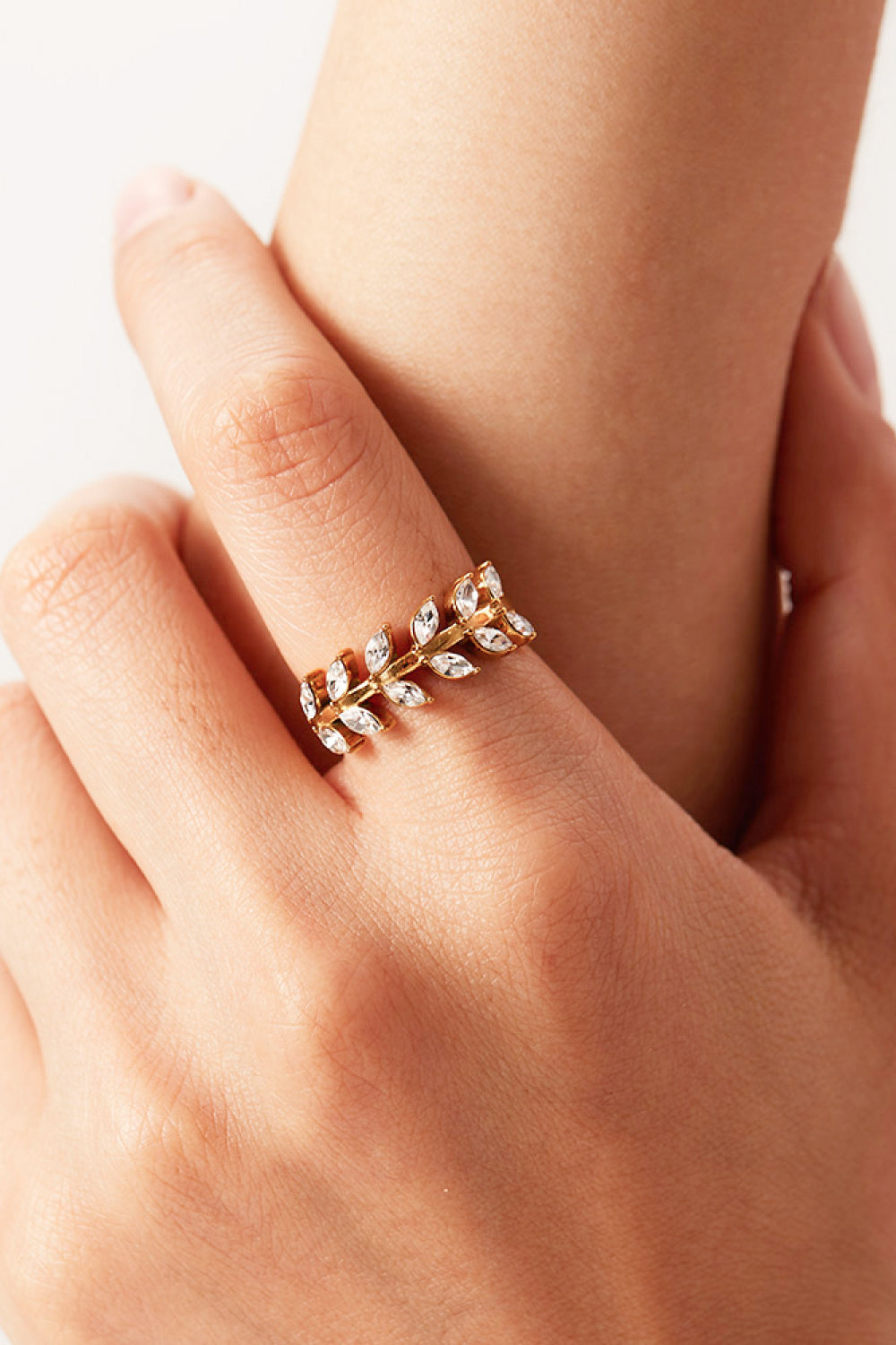 Inlaid Zircon Leaf Open Ring Gold One Size 6455d30e766a4bfeac7807252597fbee-Max Trendsi