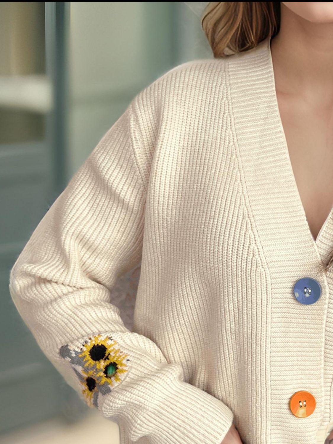 Contrast Button V-Neck Long Sleeve Cardigan 6618159f-f502-4af0-b96c-e11b280a5006-Max Glownestbest