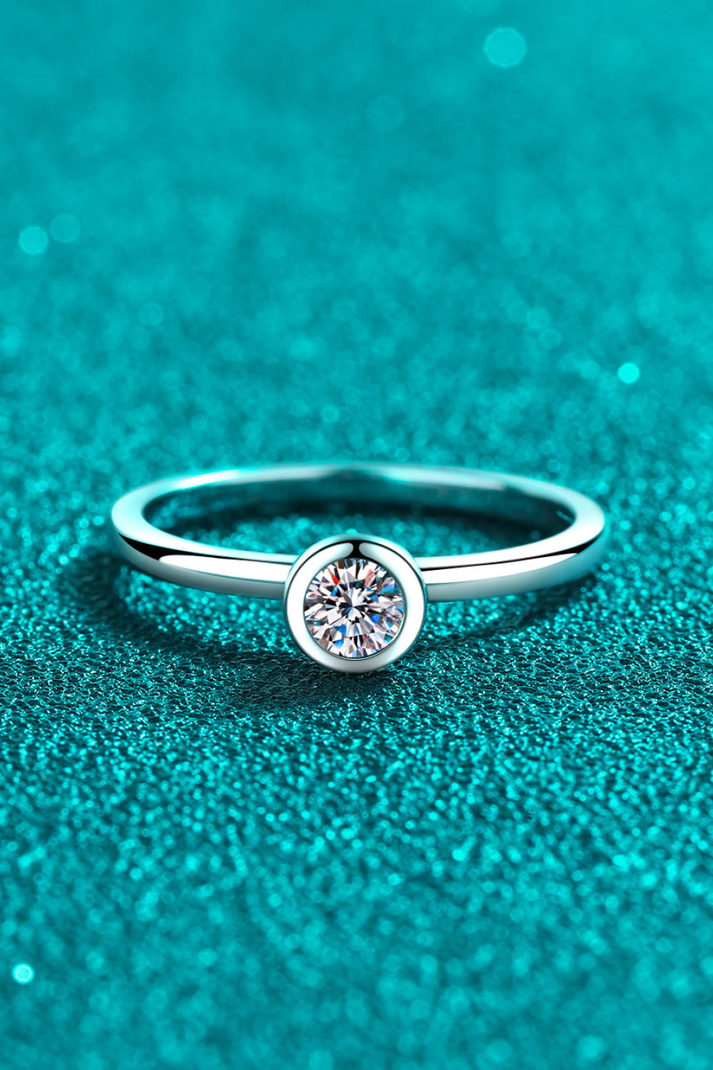 Moissanite Rhodium-Plated Solitaire Ring 662dac17ed894ce29c2e45cbf54fbbf8-Max Trendsi