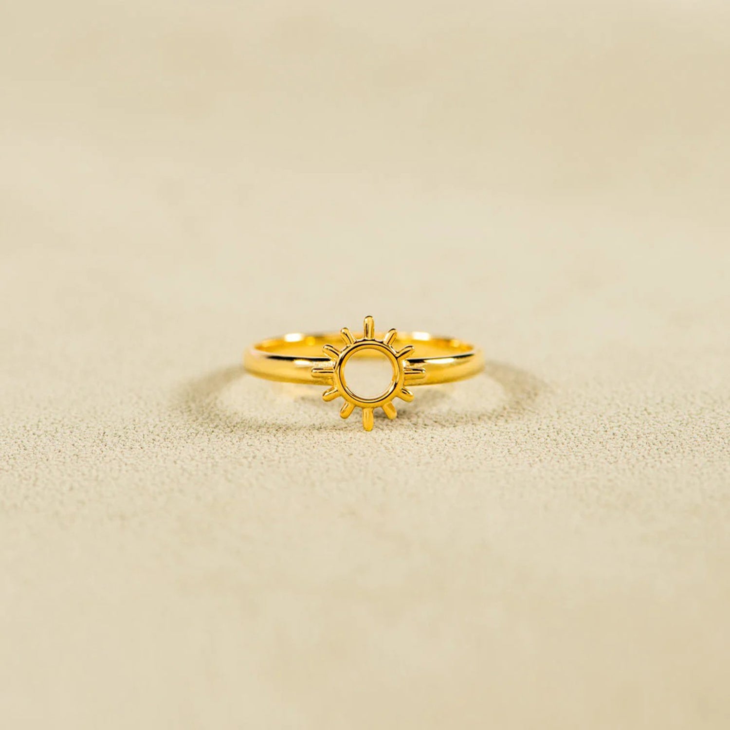 Sun Shape 18K Gold-Plated Ring 68b3f884-b84d-4824-a297-7b88bed1e9ac-Max Trendsi