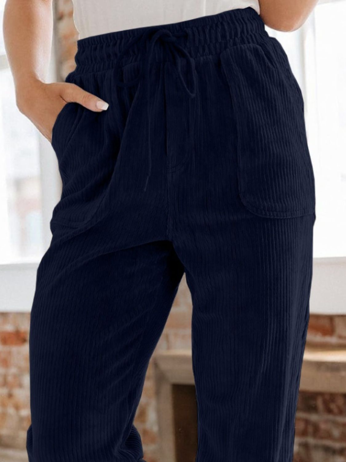 Drawstring Pants with Pockets 6a643eaa-6518-4b0e-80e3-da3d377992ab-Max Trendsi