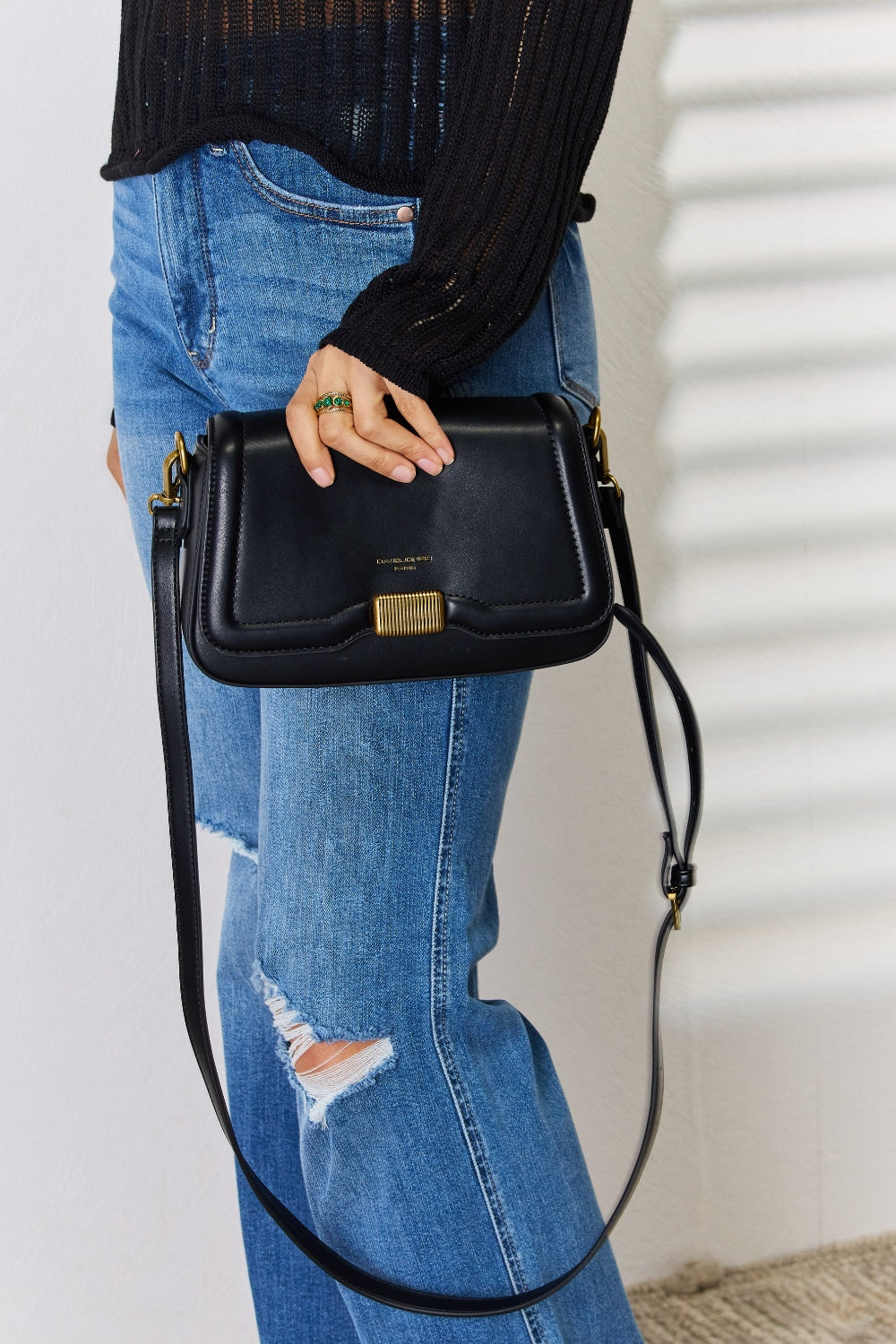 David Jones PU Leather Crossbody Bag 6b6458e6-c620-4596-8eaa-ecb74f6a7446-Max Trendsi