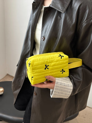 Texture Contrast Bow Wristlet 6f06ddbb-c331-4f15-8797-770bf01bc26d-Max Trendsi