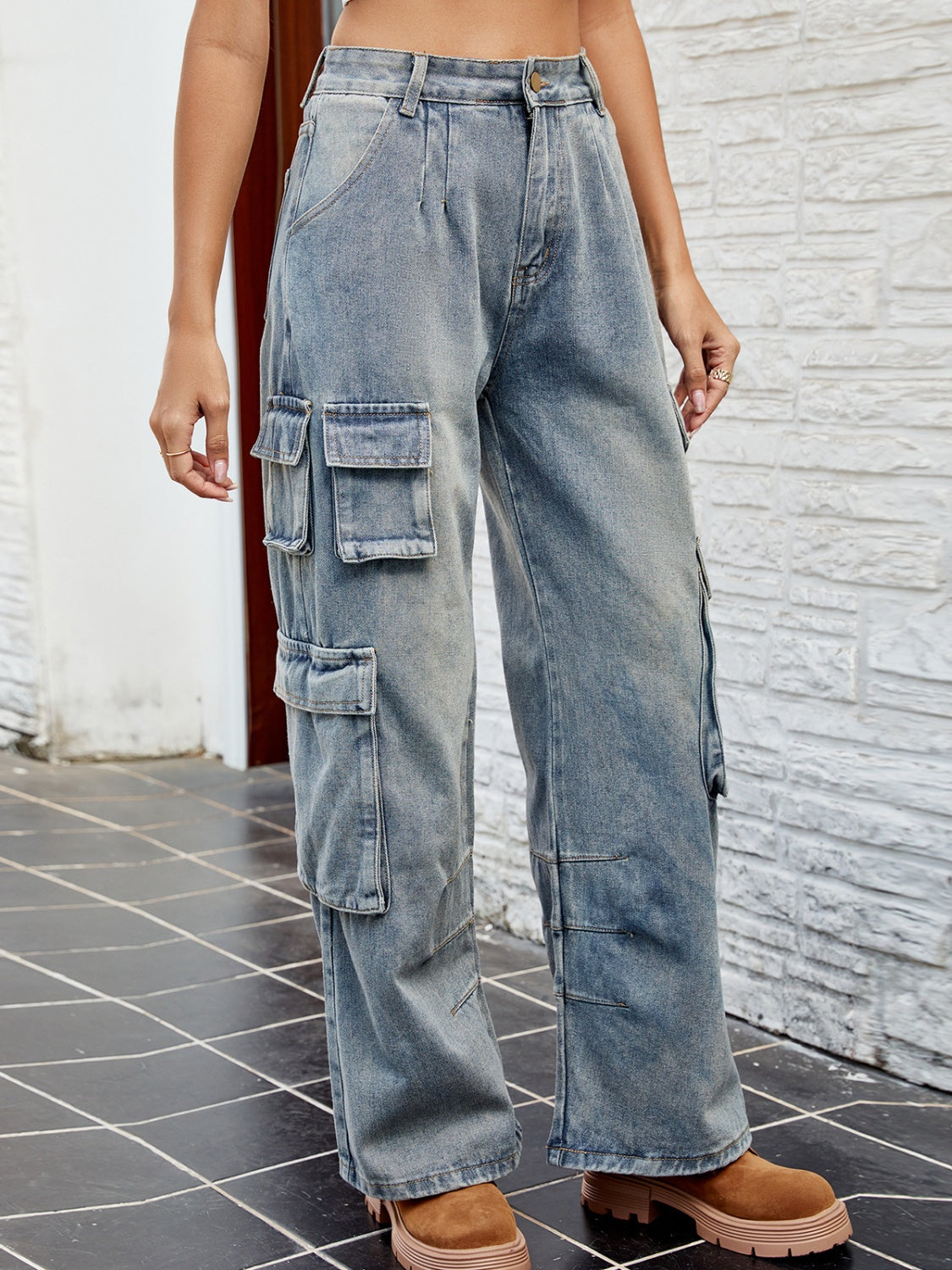 Washed Jeans with Pockets 71aa7ff5-ebfc-4fa0-95cc-51957ea77684-Max Trendsi