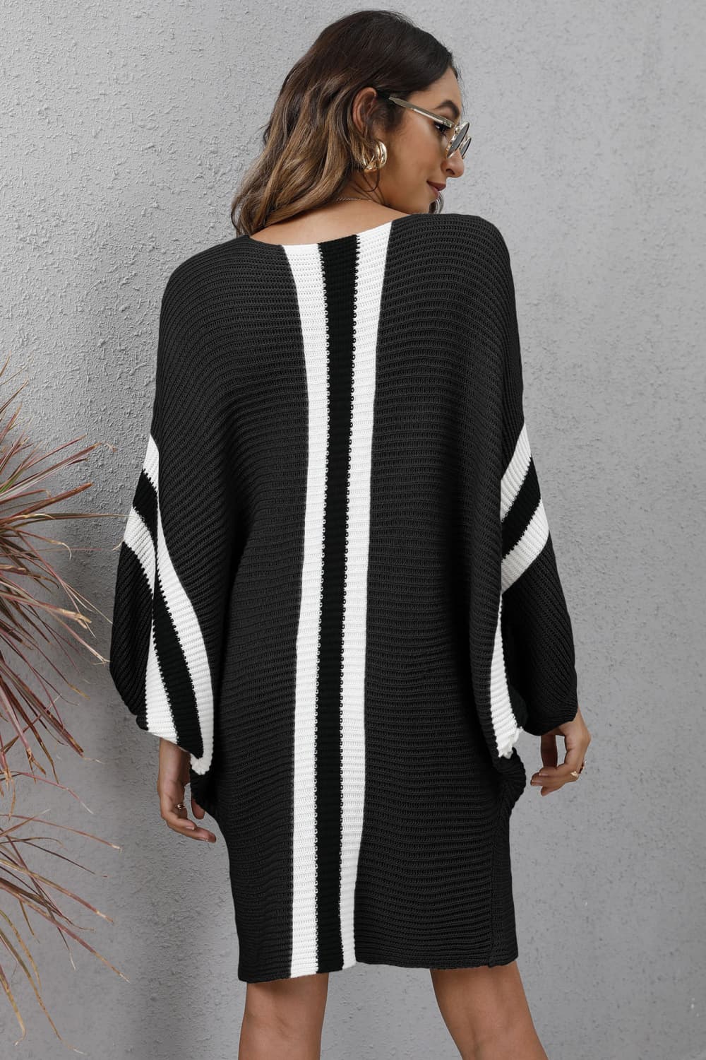 Ribbed Round Neck Long Sleeve Sweater Dress 72fa96126d4f4d2197609fb309cf1c7b-Max Glownestbest