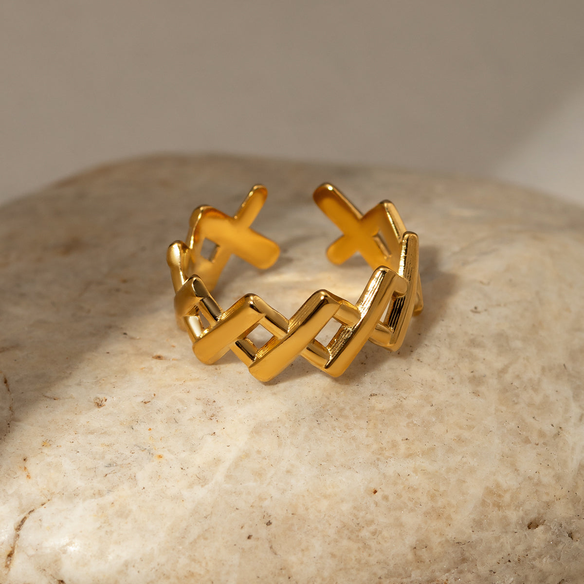 Stainless Steel Cutout Open Ring Gold One Size 7371ffd3-ae19-4c14-aed1-b2018d1660d0-Max Trendsi