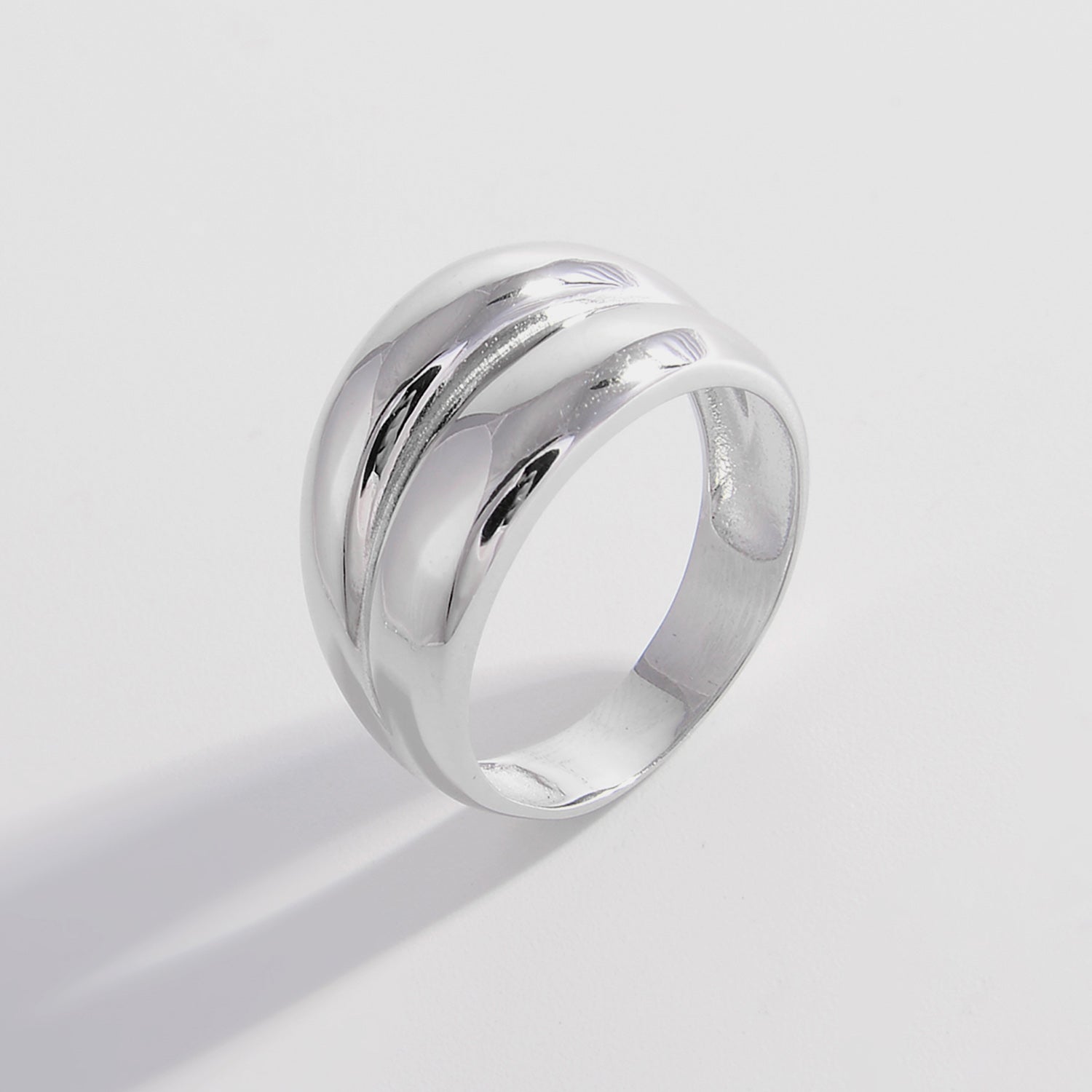 925 Sterling Silver Bulging Ring 74bca287-d1d0-46e9-b803-db6c342fdfdc-Max Trendsi