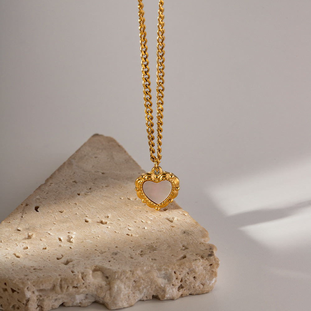 18K Gold Exquisite Fashion Heart Shape Design Versatile Necklace 74d1f78a-8e9a-4761-bd0a-a007531f05cb Artshiney