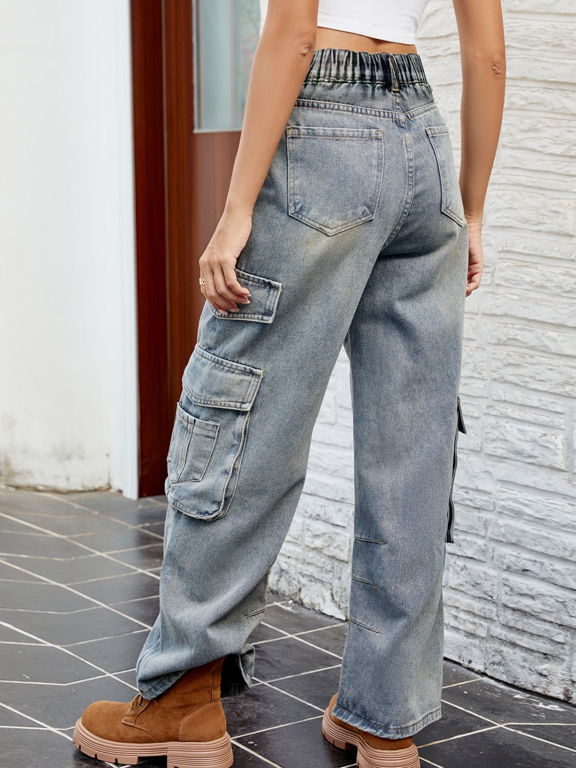 Washed Jeans with Pockets 750136bb-3bfa-422e-a2b9-358291c6a368-Max Trendsi