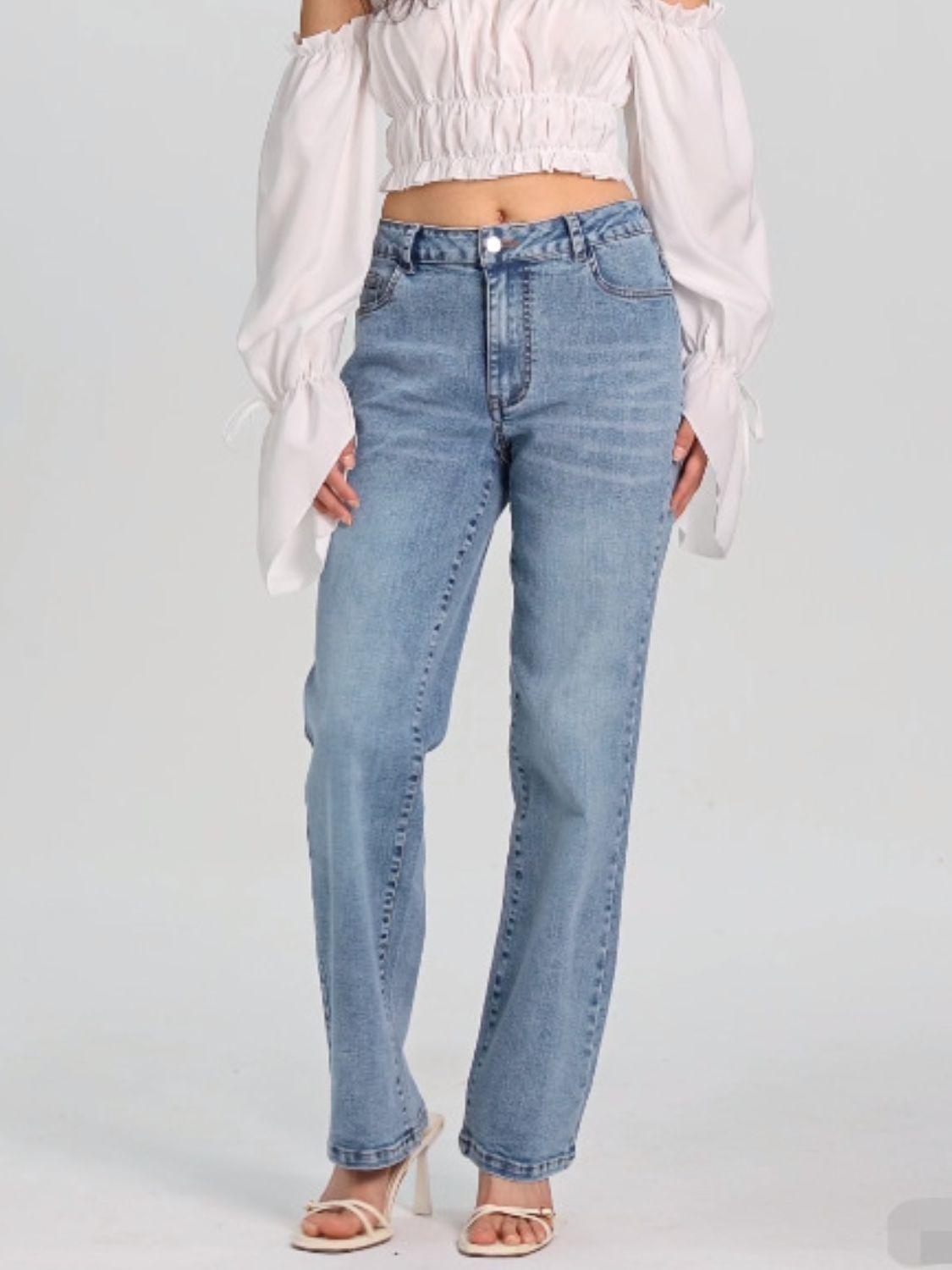 Straight Jeans with Pockets 7568a570-8161-4db1-b967-4c7d7bb3981c-Max Trendsi