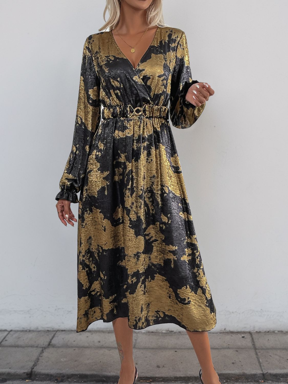 Perfee Printed Surplice Long Sleeve Midi Dress Black 7652179f-db35-424a-9e50-56e3a0037dd8-Max Glownestbest