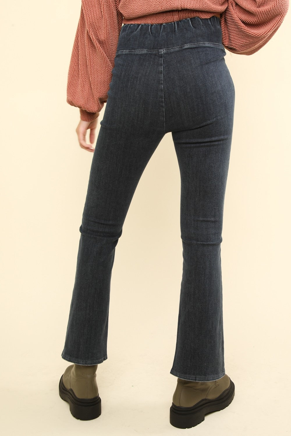 VERY J Washed Denim Stretchy Crossover Waist Leggings 76ca7861-7def-4a34-a4f8-e8dfc3e50d10-Max Trendsi