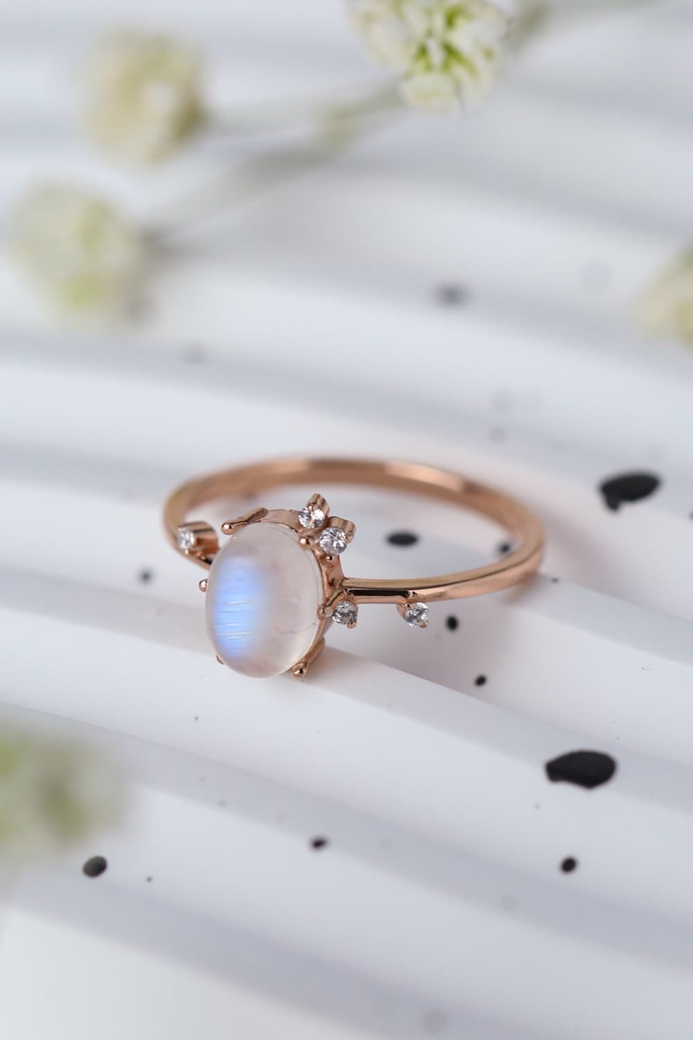 High Quality Natural Moonstone 925 Sterling Silver Ring 7a14e9a1863f4225bb87e647c6478a20-Max Trendsi