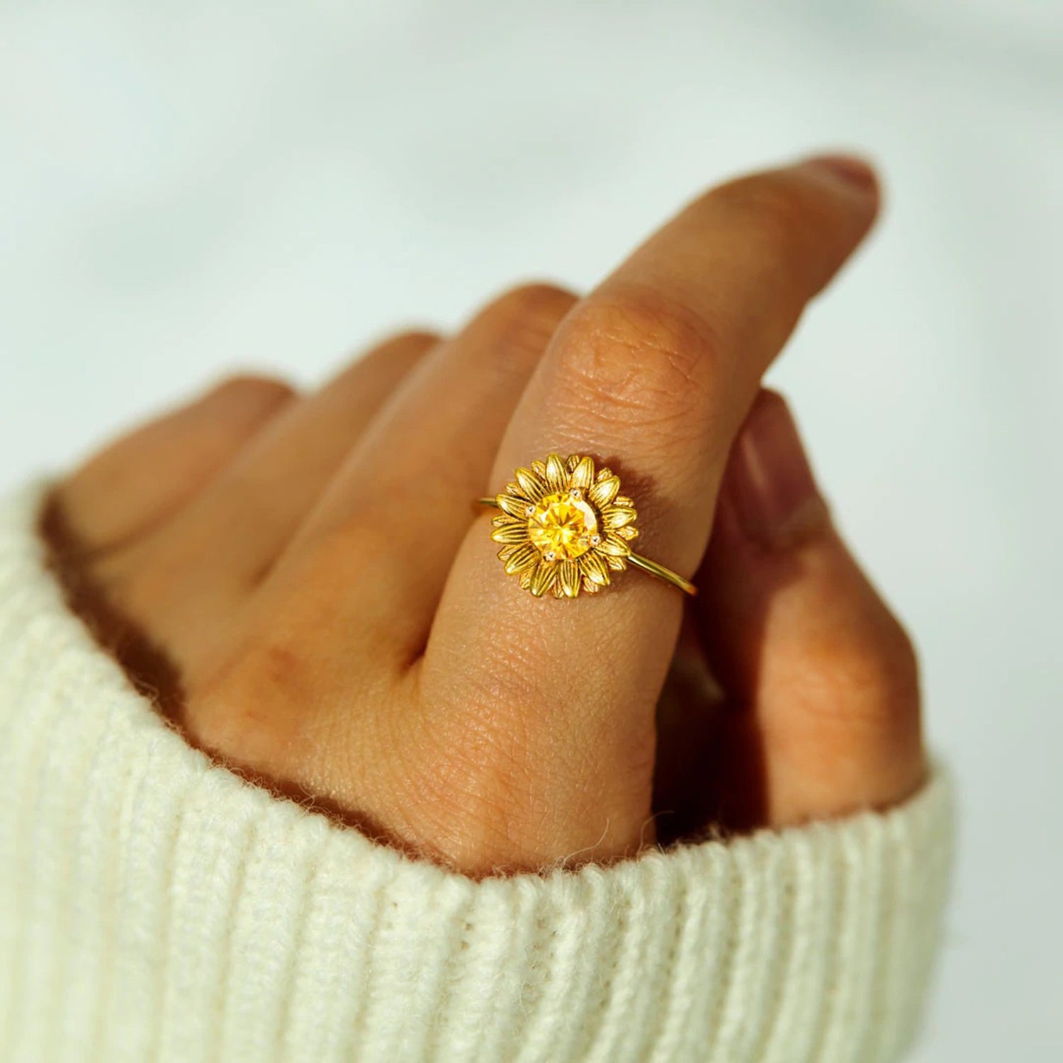 Sunflower Zircon 925 Sterling Silver Ring 7a6c85c2-e2cc-4f05-af01-b671c030d16e-Max Trendsi