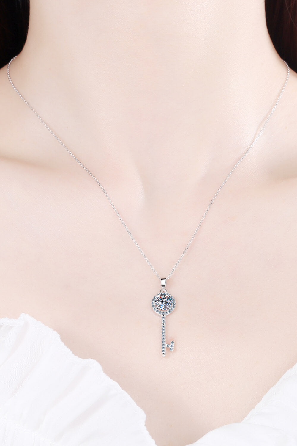 Adored Moissanite Key Pendant Necklace 808277d488e641b08dbb208f4666dced-Max Trendsi
