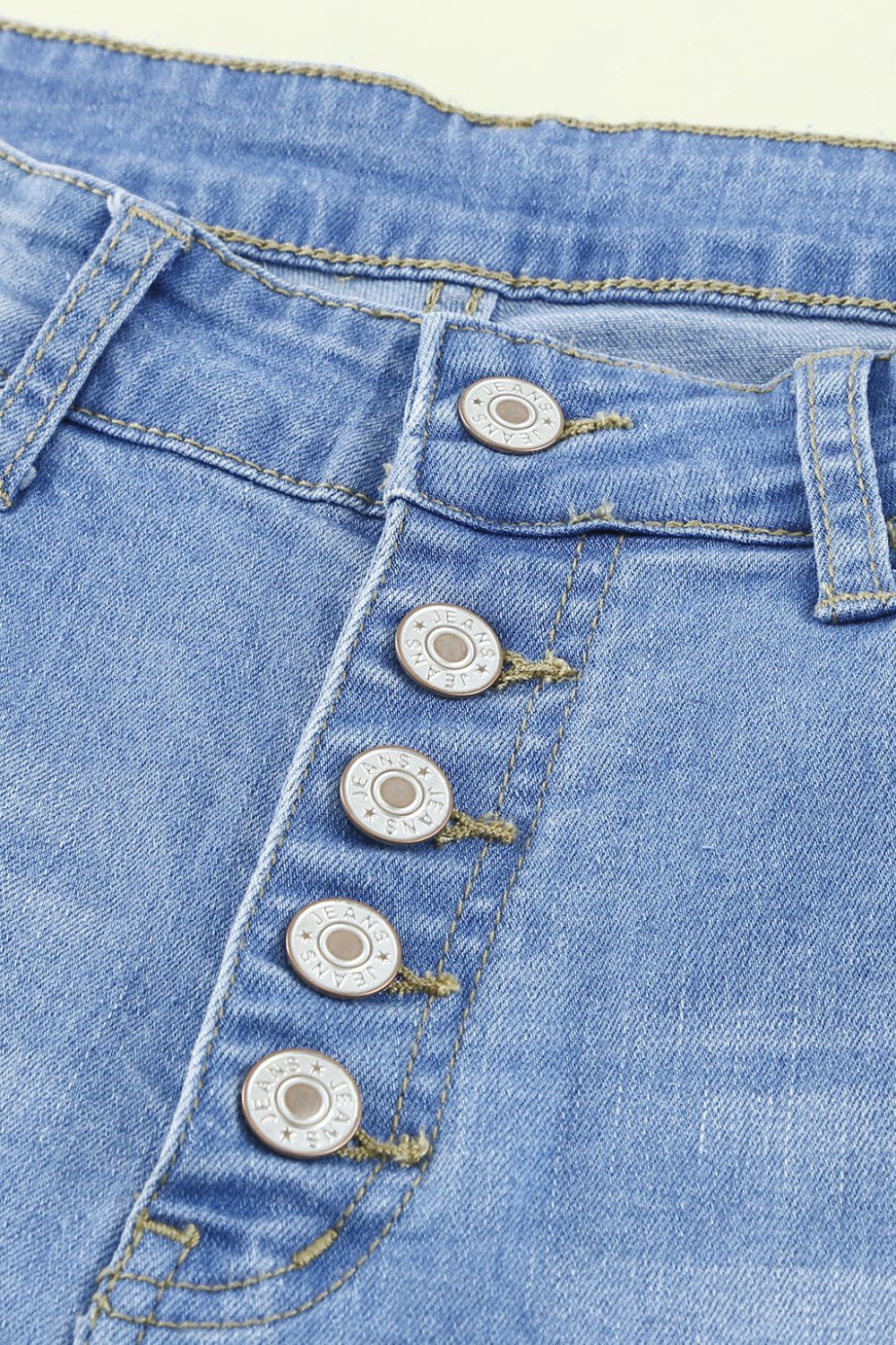Button-Fly Distressed Raw Hem Flare Jeans 8188c766b9584e129e896c0f61281f8e-Max Trendsi