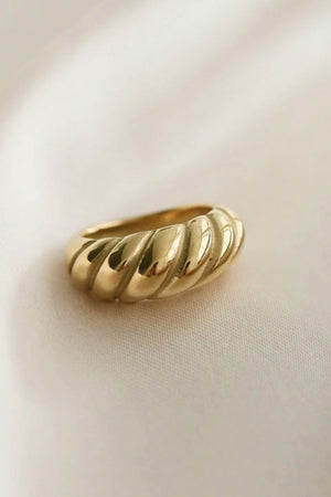 Gold Twisted Ring Gold 83d45a0a5a7f41e9847323e0110c6776 Trendsi