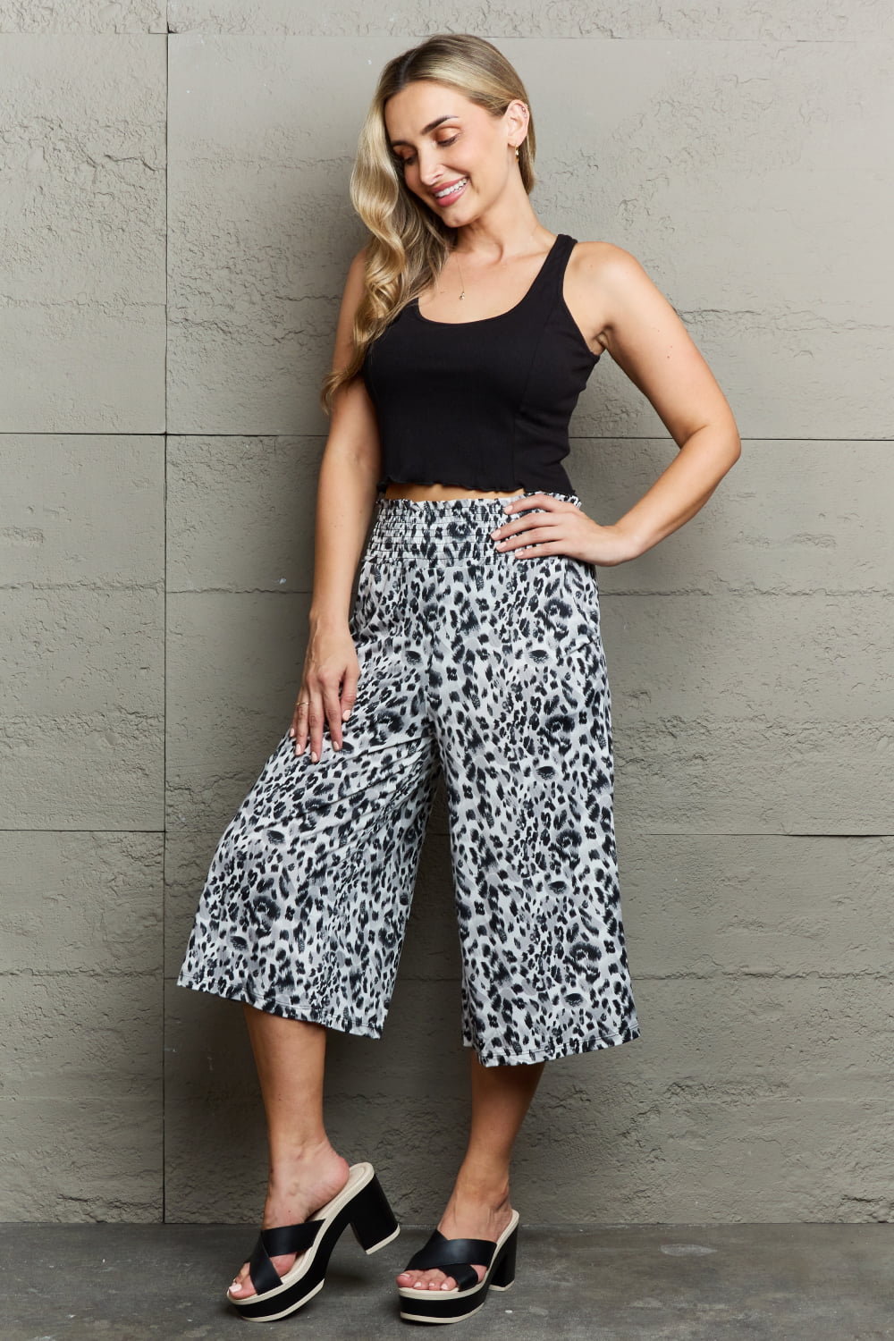 Ninexis Leopard High Waist Flowy Wide Leg Pants with Pockets 86e68a97291c4e559249d98961717fac-Max Trendsi