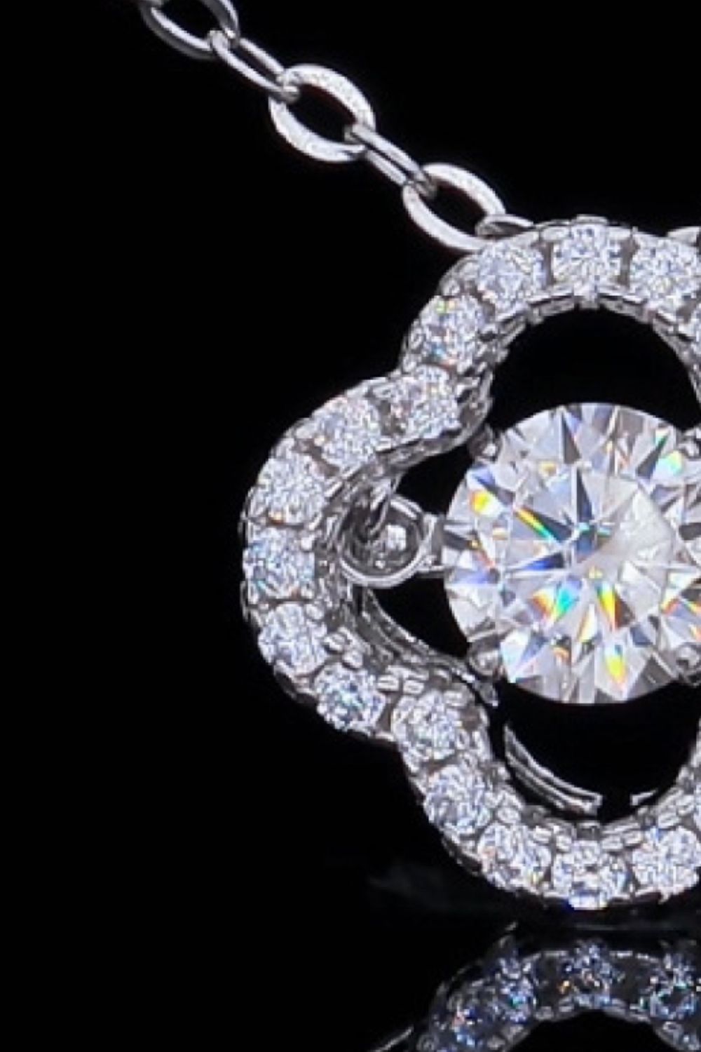 925 Sterling Silver Moissanite Flower Pendant Necklace 8996d891d63941b2bda49044bad9186f-Max Trendsi