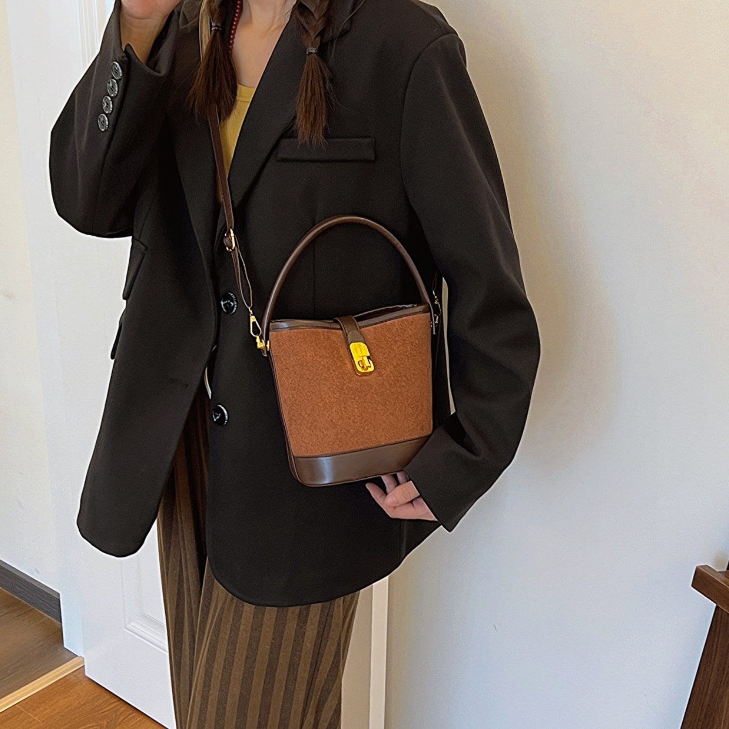PU Leather Bucket Crossbody Bag 8a4c32ba-738e-4691-85e2-d204c3a0b819-Max Trendsi