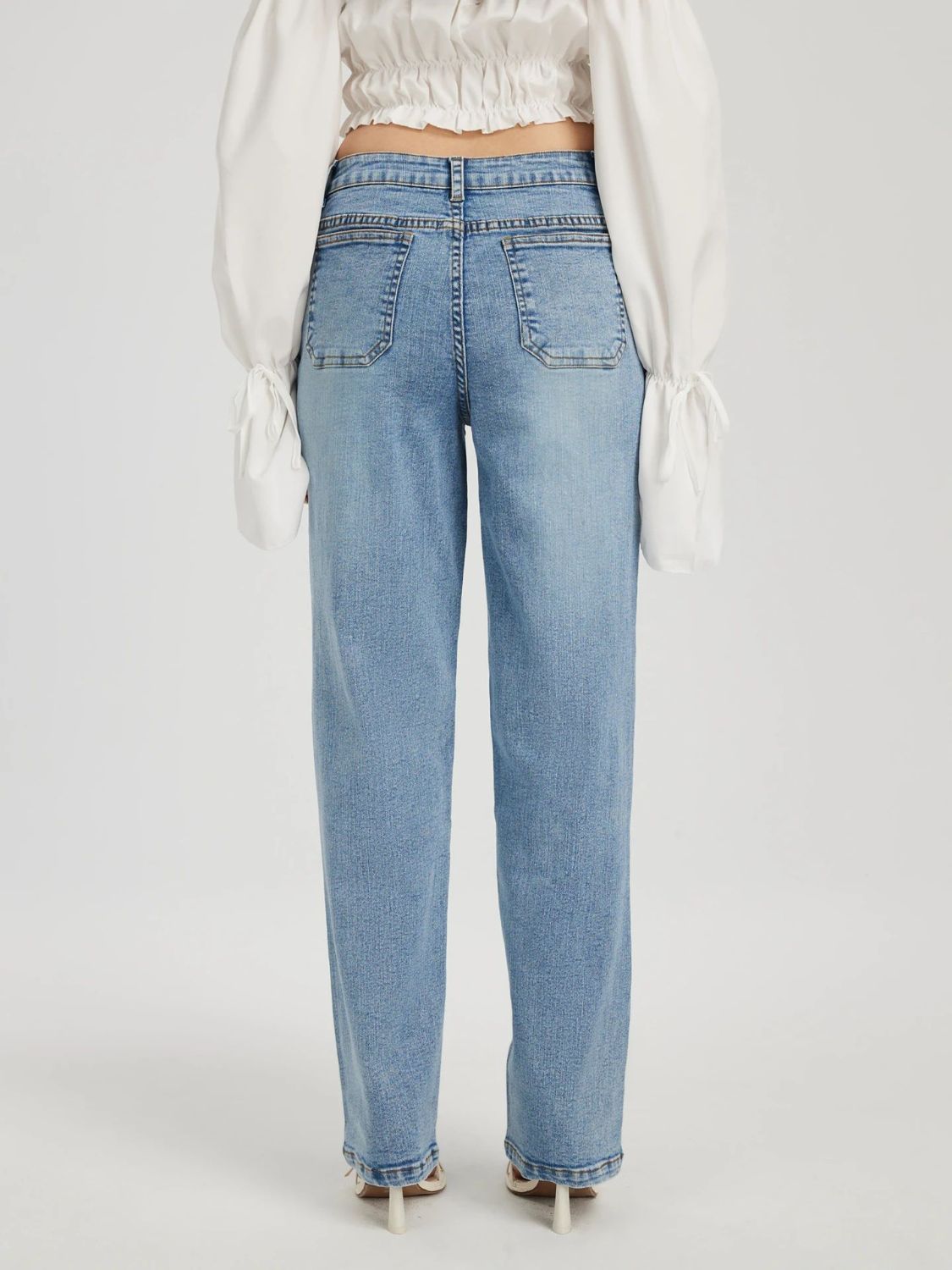 Straight Jeans with Pockets 8e48e408-a071-45f5-93c4-765c1b44075a-Max Trendsi