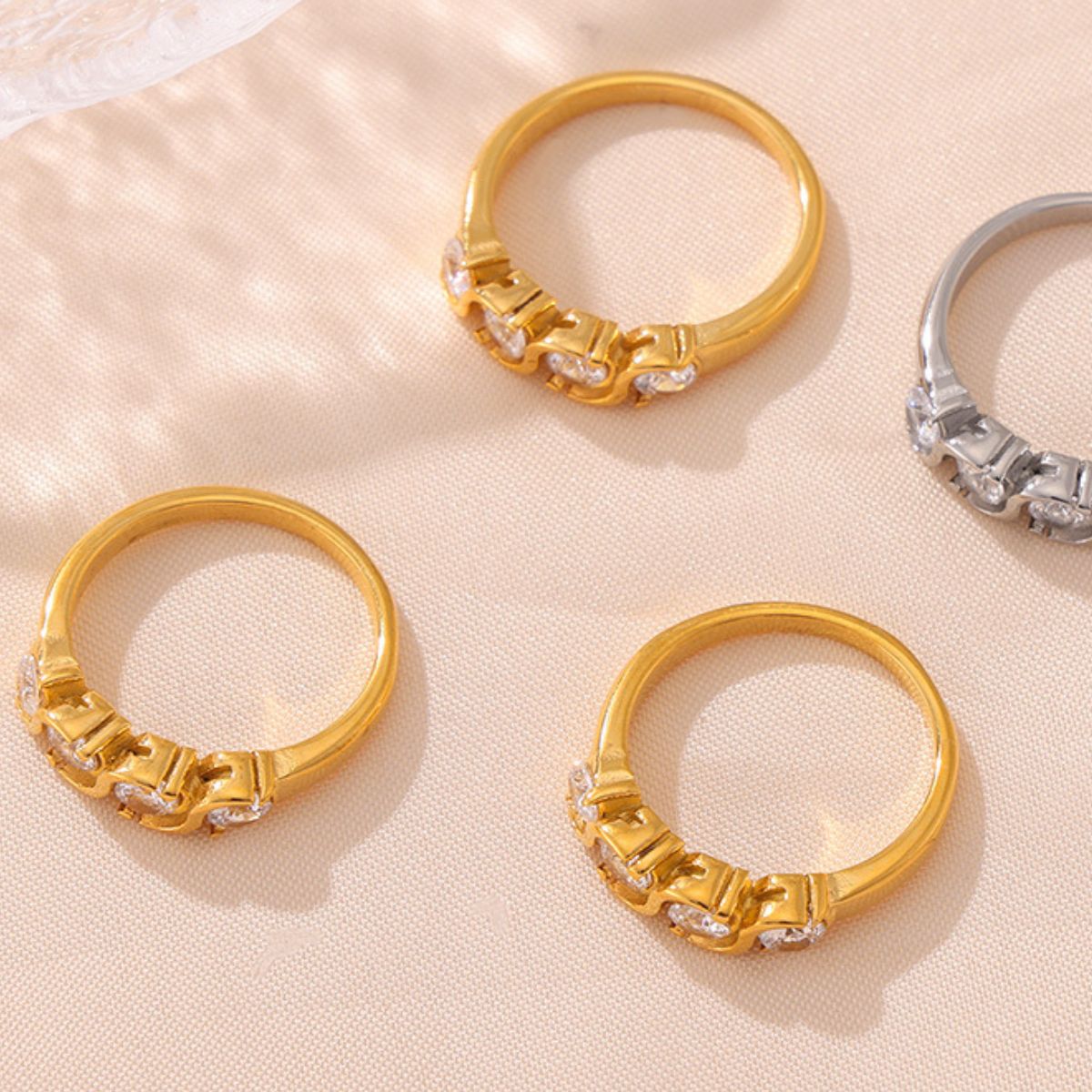 Stainless Steel Inlaid Zircon Ring 8f1bcc96-8491-4429-aff9-7786f77e0279-Max Trendsi
