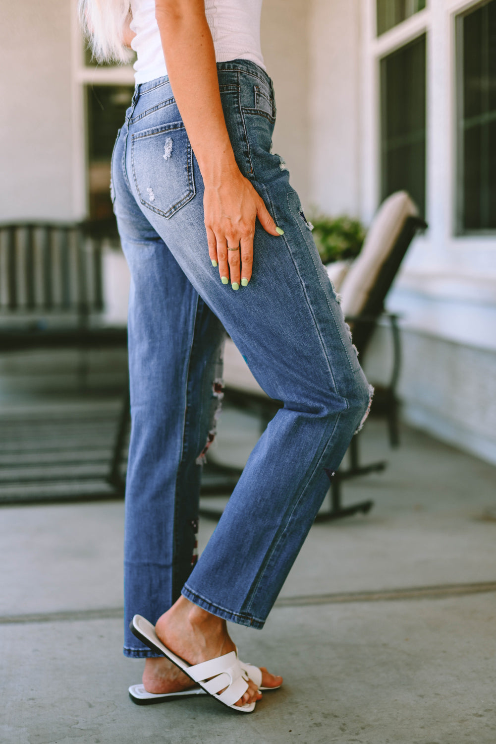 Santa Graphic Distressed Jeans with Pockets 8fa15dfe-3f26-4aa6-afb9-482e9334b014-Max Trendsi