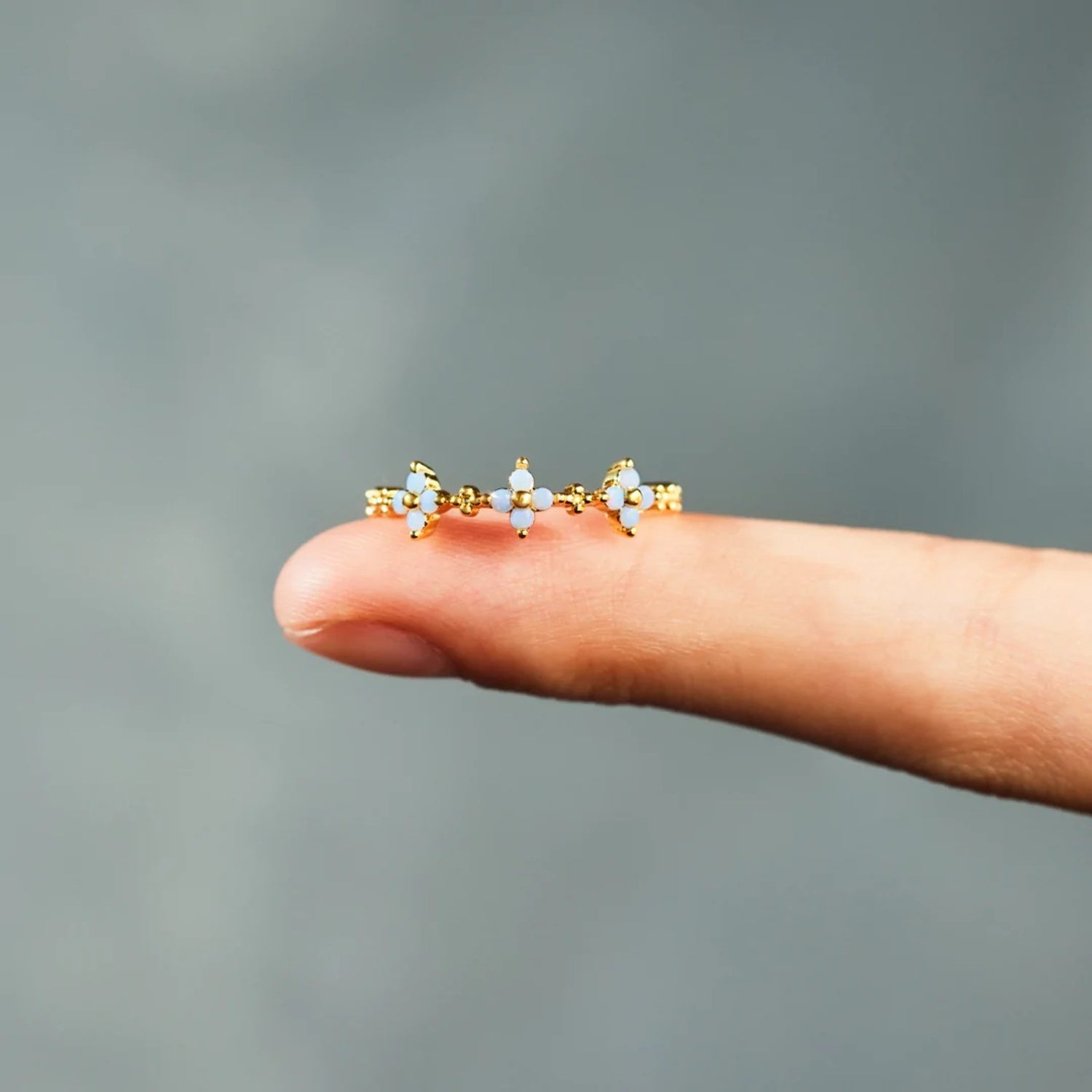925 Sterling Silver Inlaid Zircon Flower Ring 9405b047-2a48-46e5-b854-b5867a217c92-Max Trendsi