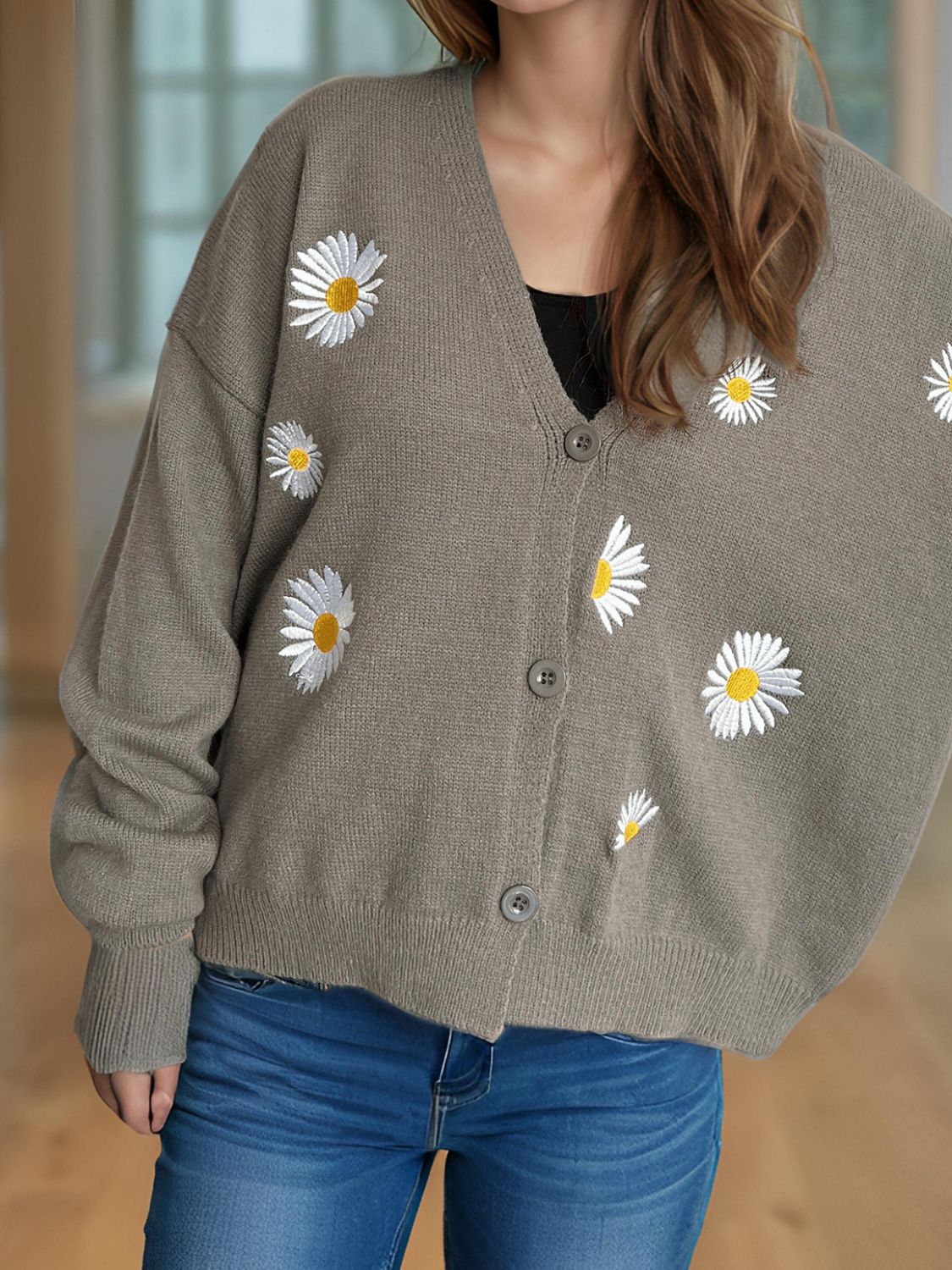 Daisy Button Up V-Neck Cardigan 961d3c7a-81fa-4424-b6e3-b5048ffaf4f4-Max Glownestbest
