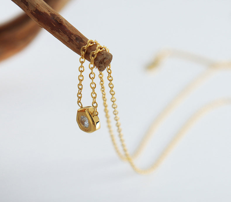 18K Gold Simple Atmosphere Irregular Rhombus Inlaid Zircon Design Versatile Necklace 997524b4-0c85-48b0-a57d-6e7cd148213e Artshiney