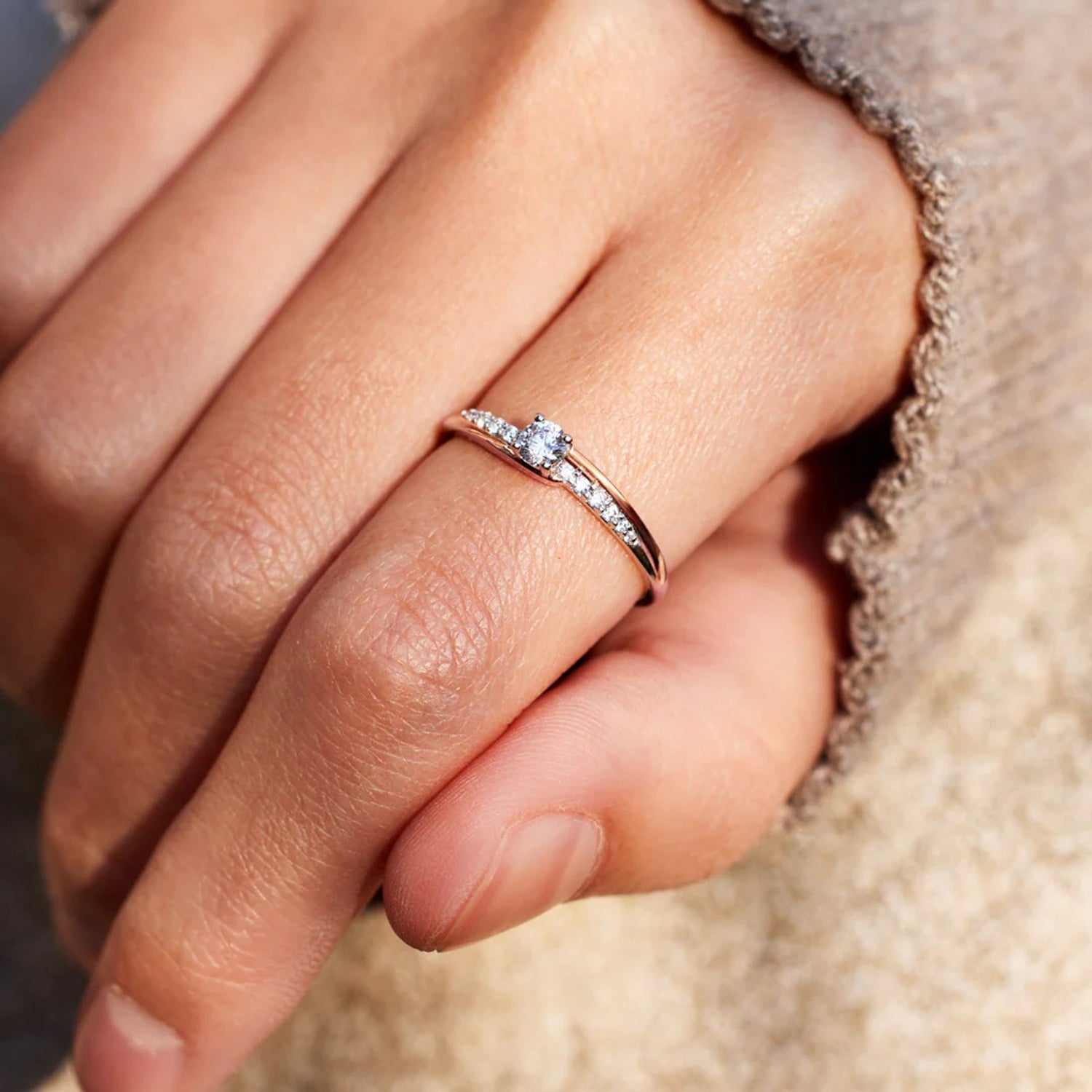 Inlaid Zircon Bicolor Rose Gold-Plated Ring 9a8a8f9e-ce0c-4530-9b1a-84e56b4982e2-Max Trendsi