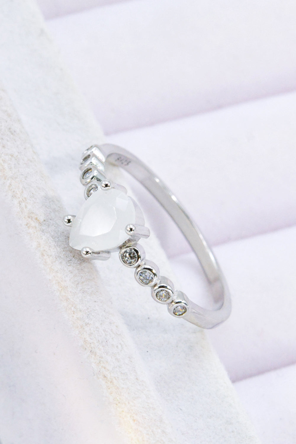 Teardrop Natural Moonstone Ring 9e7304773dcd48799f66e94820e03690-Max Trendsi