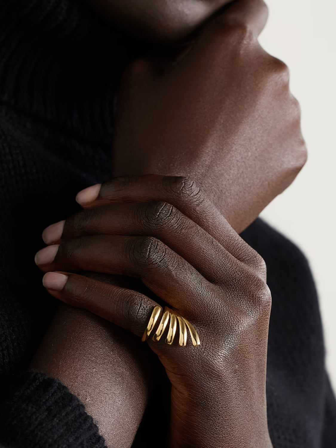 18K Gold-Plated Stainless Steel Irregular Lines Open Ring 9f7a3af1-7b1e-4add-8acd-1989683ec40b-Max Trendsi