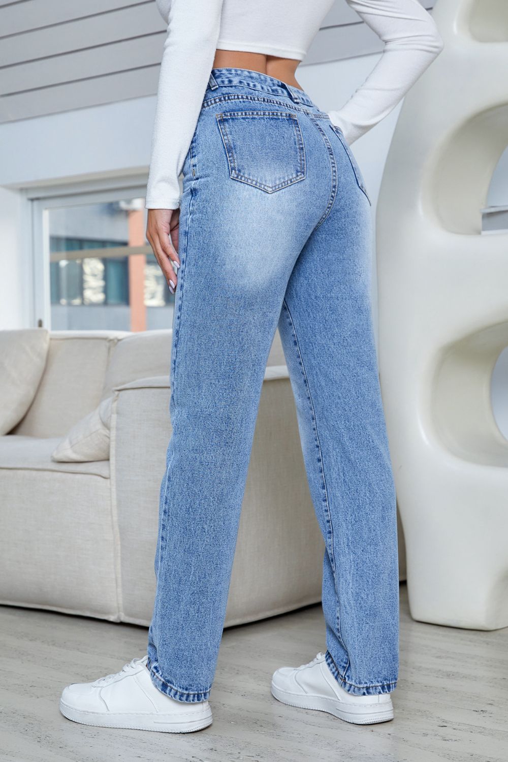 Straight Jeans with Pockets a194c969-be82-444c-8bde-67ce1f6a0c38-Max Trendsi