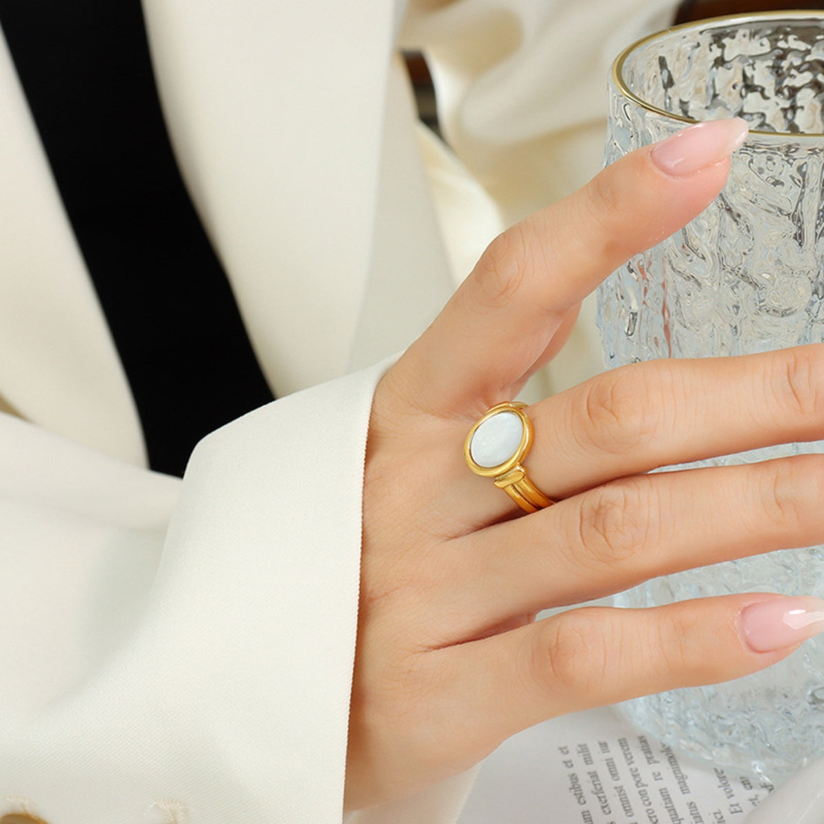 Titanium Steel White Sea Shell Ring Gold a6c567a7-1ccc-4707-ac67-6707db37d67c-Max Trendsi