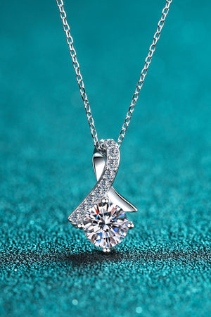 Unique and Chic Moissanite Pendant Necklace a925ba6997cc490e9287429e3284124d-Max Trendsi
