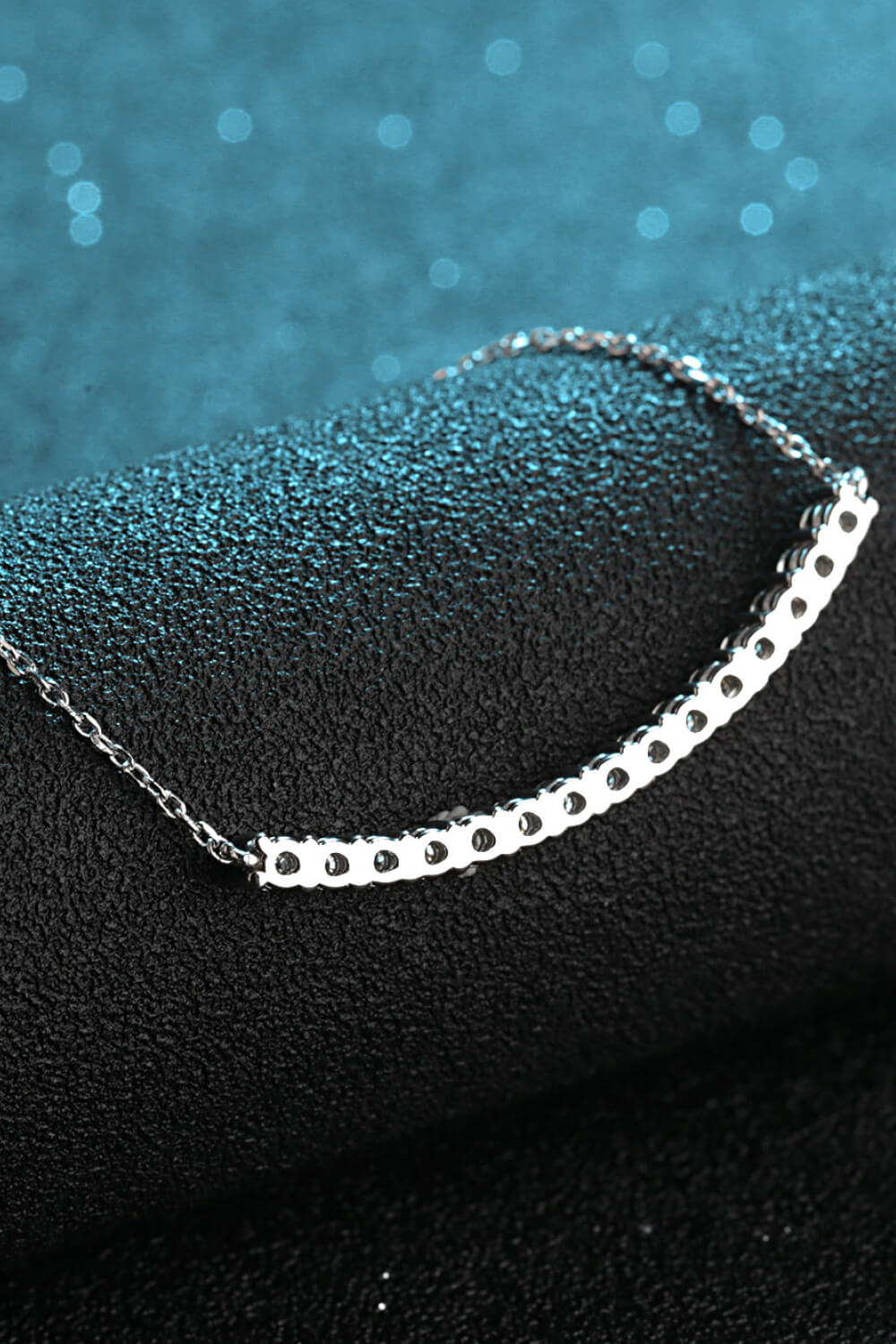 Sterling Silver Curved Bar Necklace a939fb471a104ccda3a9592f42a5705f-Max Trendsi