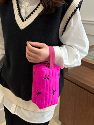 Texture Contrast Bow Wristlet ac5e24f5-9b33-4495-87bf-877db5d6c884-Max Trendsi
