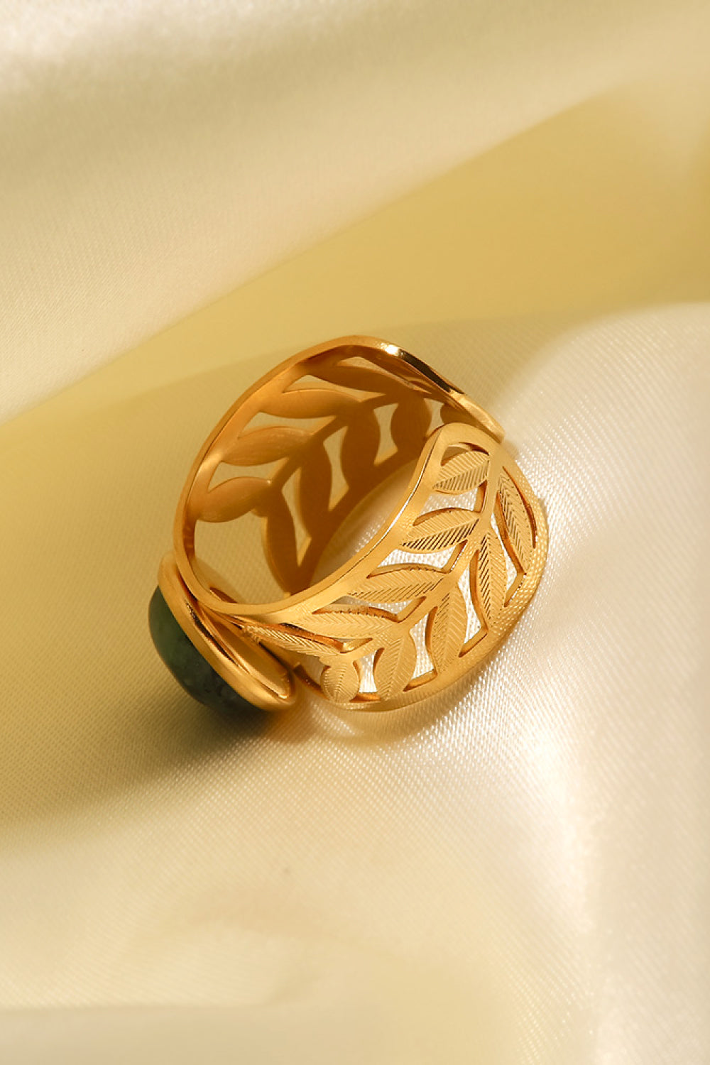 18k Gold Plated Malachite Leaf Ring ad49d674980a4b82827f5206a5dd1d01-Max Trendsi