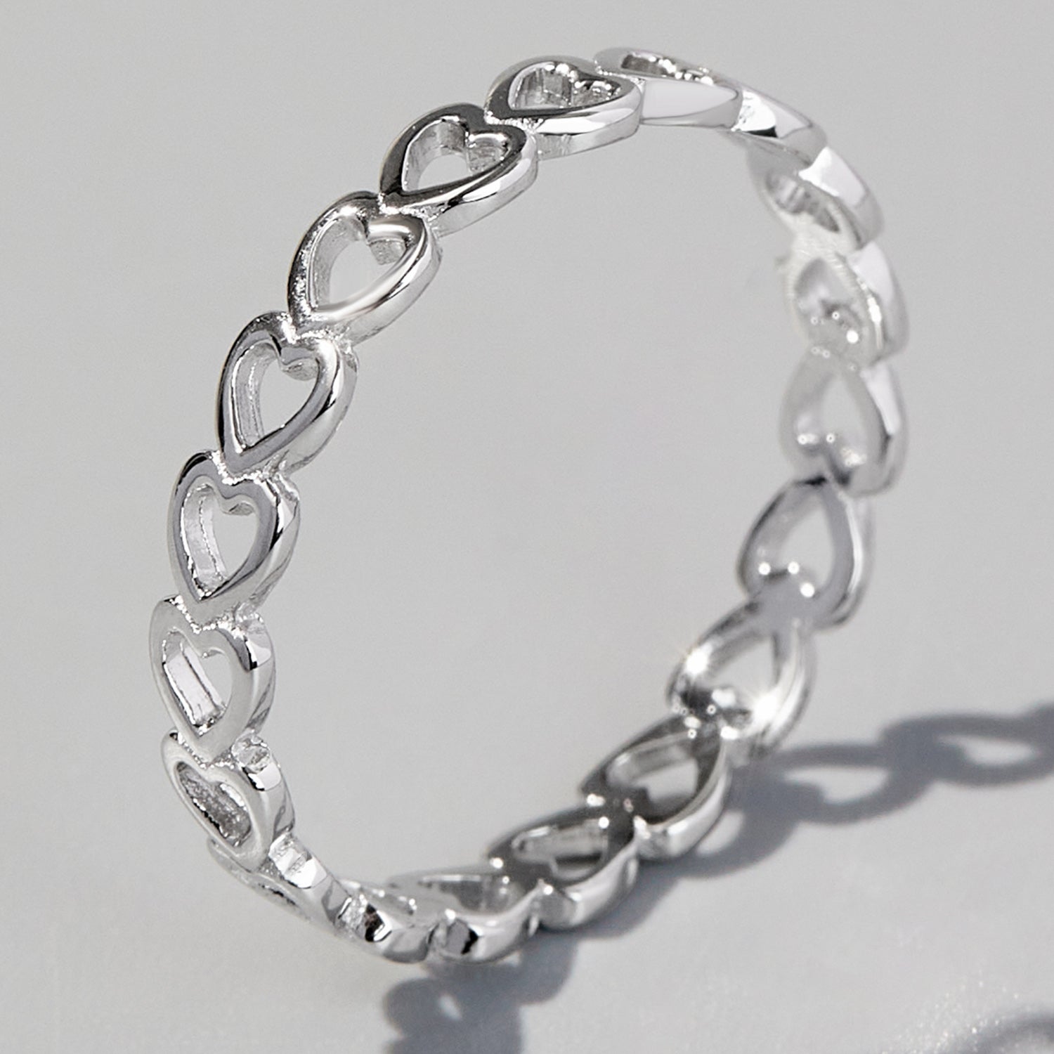 925 Sterling Silver Heart Link Ring ae62f222-dc77-47fb-82fa-c1355e866fbc-Max Trendsi
