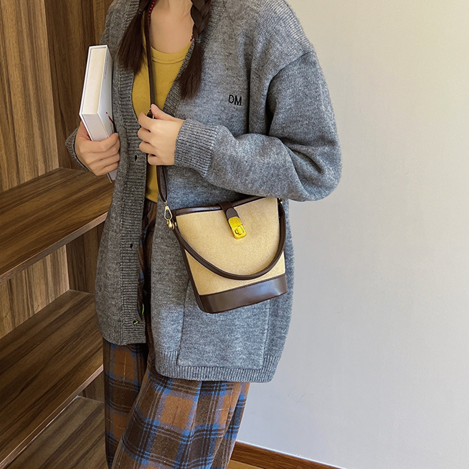 PU Leather Bucket Crossbody Bag ae90107c-433f-4213-bf7a-06645d54875e-Max Trendsi