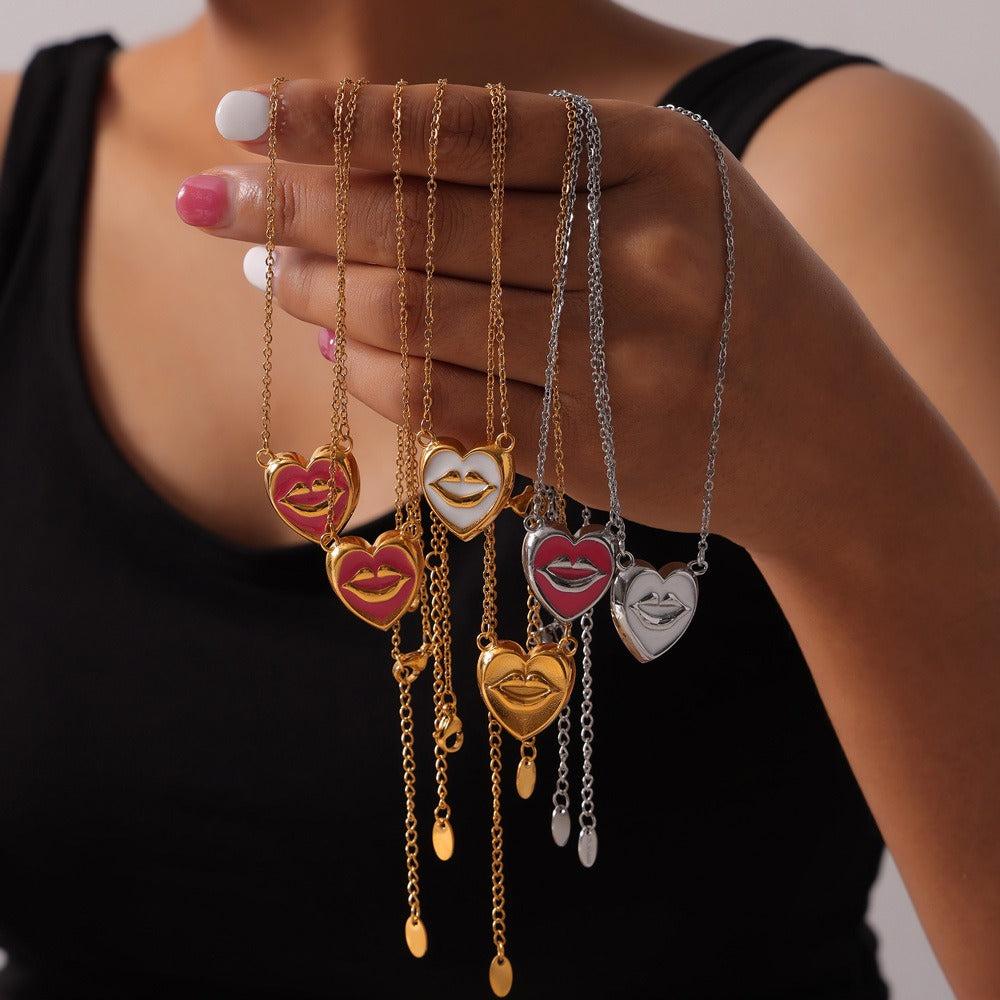 18K gold trendy personalized lips with pearl design simple style necklace and earrings set af9b4d7f-d630-48ef-8d61-65e3394ad93f Artshiney