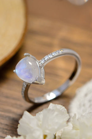 High Quality Natural Moonstone Teardrop Side Stone Ring b138eb203e3b4521899f44790eca45dc-Max Trendsi